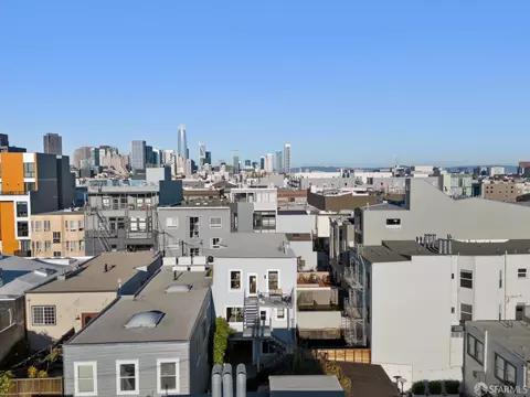 View/Area - 146 Dore St, San Francisco, CA 94103 photo 2 of 3
