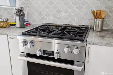 Kitchen - 144 Dore St, San Francisco, CA 94103 photo 5 of 9