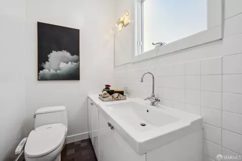 Bath - 144 Dore St, San Francisco, CA 94103 photo 6 of 6