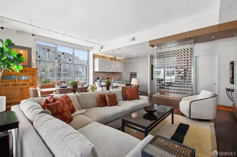72 Townsend St #902, San Francisco, CA 94107
