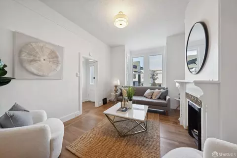 Living - 247 Cumberland St, San Francisco, CA 94114 photo 1 of 4
