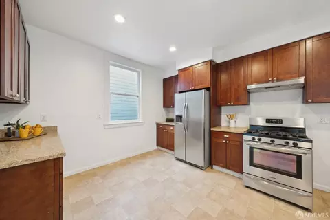 Kitchen - 247 Cumberland St, San Francisco, CA 94114 photo 4 of 4