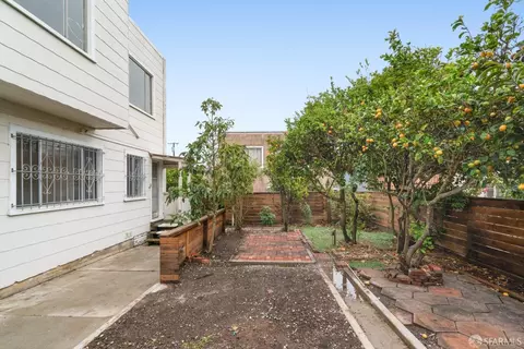 Exterior - 1325 Visitacion Ave, San Francisco, CA 94134 photo 3 of 5