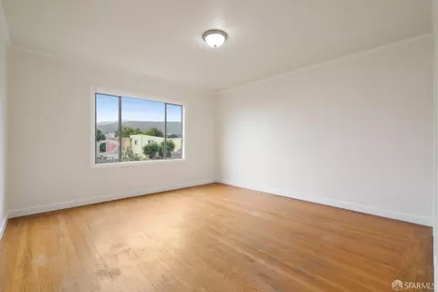 Bedroom - 1325 Visitacion Ave, San Francisco, CA 94134 photo 1 of 6