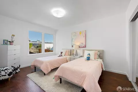 Bedroom - 279 Topeka Ave, San Francisco, CA 94124 photo 5 of 11