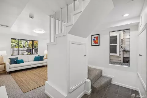 Entry Way - 3234 Anza St, San Francisco, CA 94121 photo 4 of 4