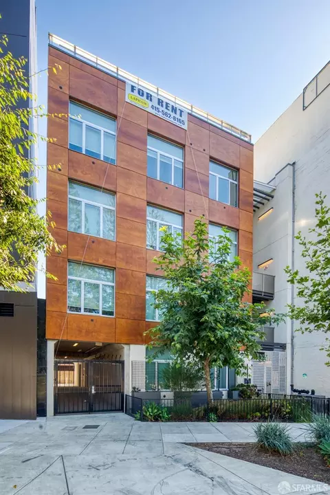 2711 Shattuck Ave, Berkeley, CA 94705 photo 4