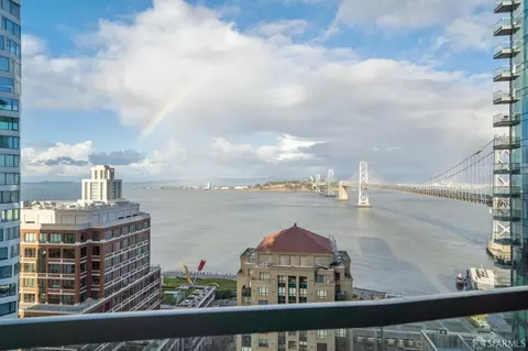 View/Area - 301 Main St #29C, San Francisco, CA 94105 photo 2 of 5
