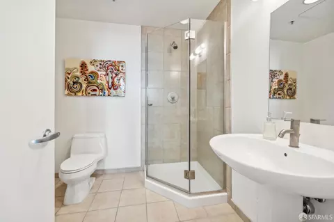 Bath - 301 Main St #29C, San Francisco, CA 94105 photo 1 of 3