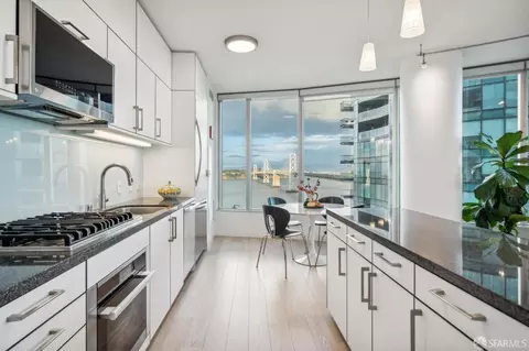 Kitchen - 301 Main St #29C, San Francisco, CA 94105 photo 1 of 1