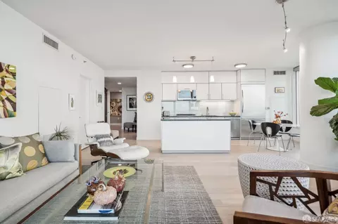 Living - 301 Main St #29C, San Francisco, CA 94105 photo 3 of 6