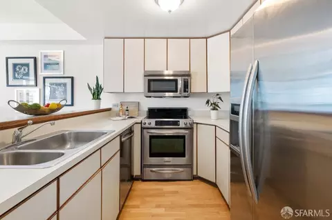 Kitchen - 601 Van Ness Ave #827, San Francisco, CA 94102 photo 1 of 4