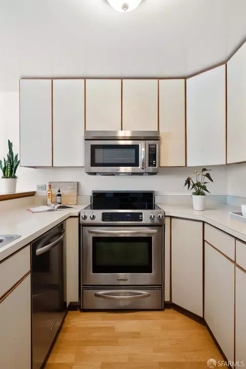 Kitchen - 601 Van Ness Ave #827, San Francisco, CA 94102 photo 4 of 4