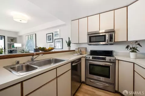 Kitchen - 601 Van Ness Ave #827, San Francisco, CA 94102 photo 3 of 4