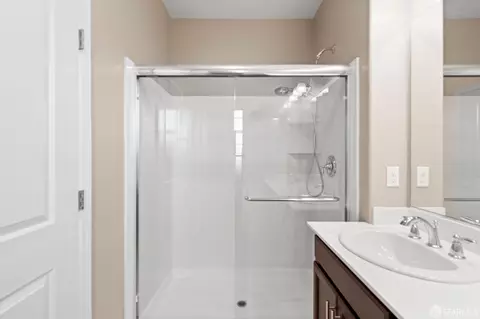 Bath - 147 Davisco Dr, Oakley, CA 94561 photo 2 of 3