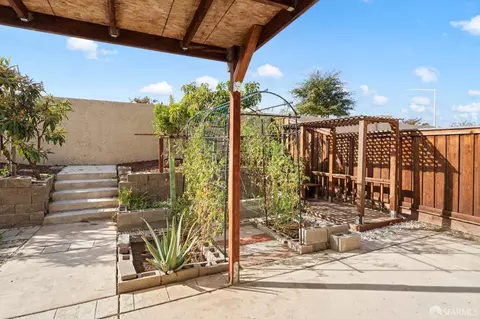 Exterior - 147 Davisco Dr, Oakley, CA 94561 photo 6 of 9