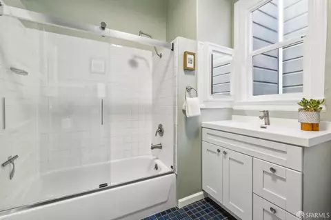 Bath - 273 27th St, San Francisco, CA 94131 photo 2 of 2