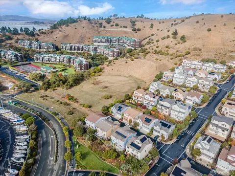 View/Area - 101 Seapoint Ct, Richmond, CA 94801 photo 10 of 12