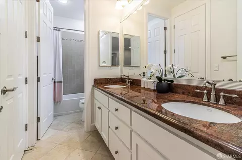 Bath - 101 Seapoint Ct, Richmond, CA 94801 photo 7 of 9