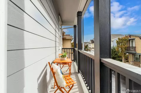 Exterior - 101 Seapoint Ct, Richmond, CA 94801 photo 2 of 10