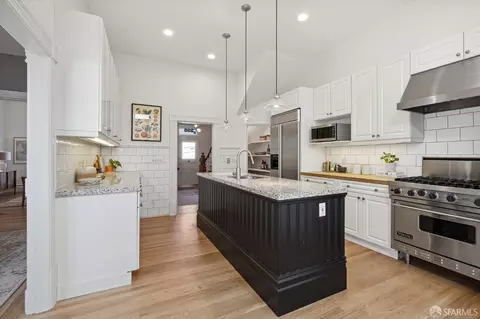 286 Eureka St, San Francisco, CA 94114 photo 9