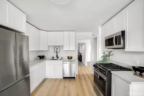 Kitchen - 2519 44th Ave, San Francisco, CA 94116 photo 3 of 4
