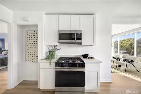 Kitchen - 2519 44th Ave, San Francisco, CA 94116 photo 4 of 4