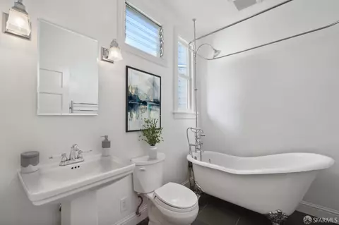 1086 Capp St, San Francisco, CA 94110 photo 9