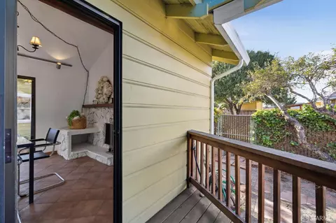 Exterior - 220 Cypress St #C, Alameda, CA 94501 photo 6 of 16