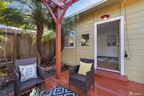 Exterior - 220 Cypress St #C, Alameda, CA 94501 photo 15 of 16
