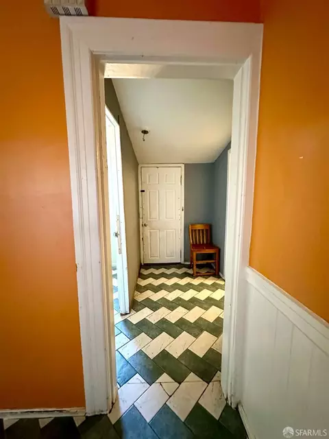 35 Allison St, San Francisco, CA 94112 photo 20