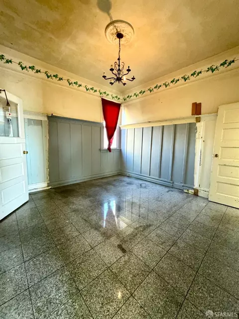 35 Allison St, San Francisco, CA 94112 photo 11