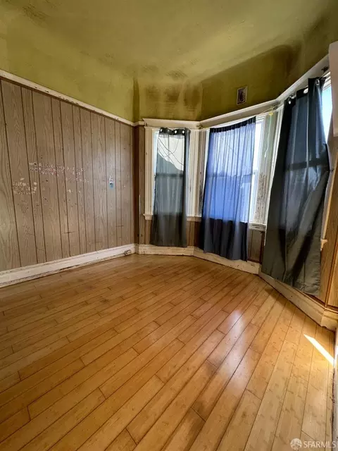 35 Allison St, San Francisco, CA 94112 photo 7