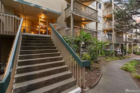 377 Mandarin Dr #301, Daly City, CA 94015