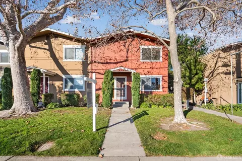 532 Tyrella Ave #18, Mountain View, CA 94043