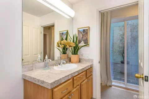 Bath - 526 23rd Ave #1, San Francisco, CA 94121 photo 1 of 2