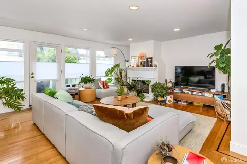 Living - 526 23rd Ave #1, San Francisco, CA 94121 photo 3 of 4