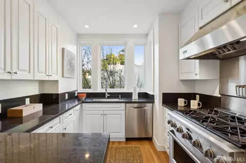 Kitchen - 288 Willard North St, San Francisco, CA 94118 photo 2 of 4