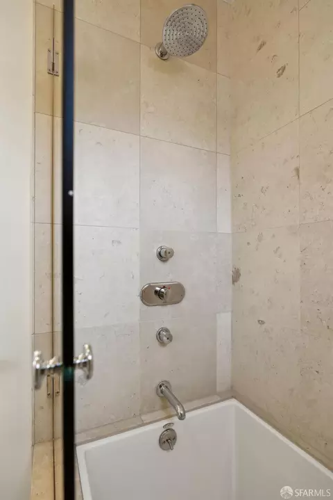 Bath - 288 Willard North St, San Francisco, CA 94118 photo 6 of 8