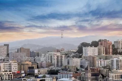 View/Area - 2111 Hyde St #403, San Francisco, CA 94109 photo 2 of 8