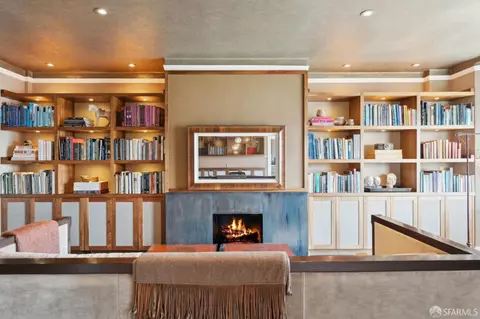 Living - 2111 Hyde St #403, San Francisco, CA 94109 photo 5 of 7