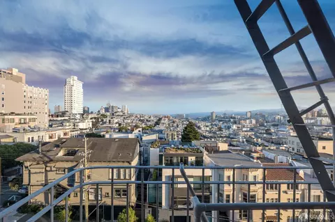 View/Area - 2111 Hyde St #403, San Francisco, CA 94109 photo 5 of 8