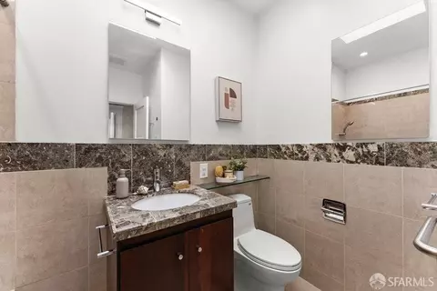Bath - 1370 41st Ave, San Francisco, CA 94122 photo 8 of 10