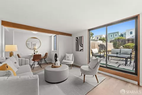 Living - 1370 41st Ave, San Francisco, CA 94122 photo 5 of 8