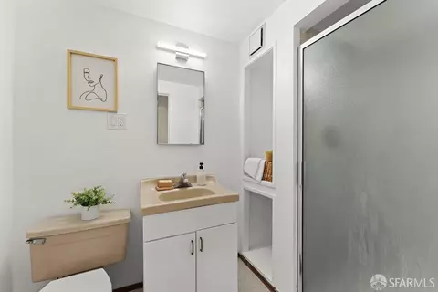 Bath - 1370 41st Ave, San Francisco, CA 94122 photo 9 of 10