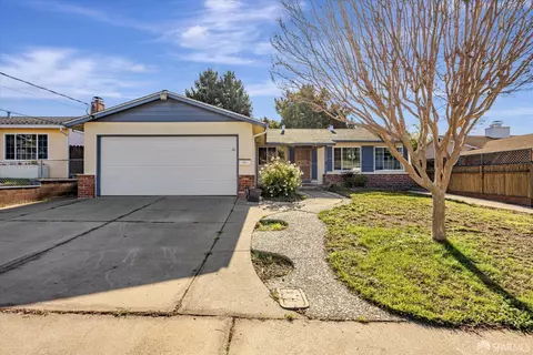 2064 Murphy Dr, San Pablo, CA 94806