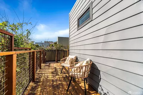 Exterior - 711 29th Ave, San Francisco, CA 94121 photo 1 of 9