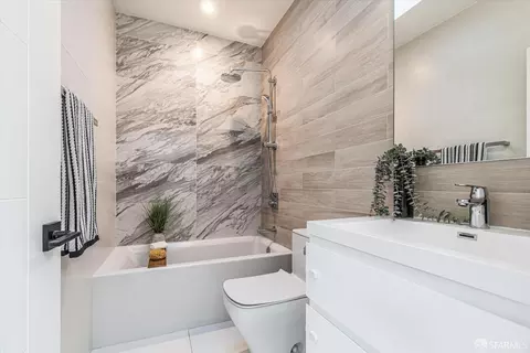Bath - 711 29th Ave, San Francisco, CA 94121 photo 3 of 4