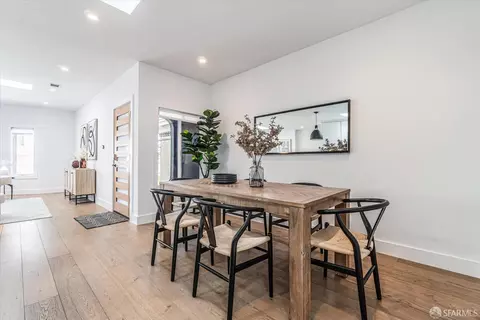 Dining - 711 29th Ave, San Francisco, CA 94121 photo 2 of 3
