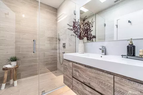 Bath - 711 29th Ave, San Francisco, CA 94121 photo 1 of 4